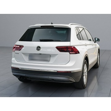 Volkswagen Tiguan  SUV 2019,  2.0 benzyna, automat - Na sprzedaż za 85 900 zł - Janki - zdjęcie 11
