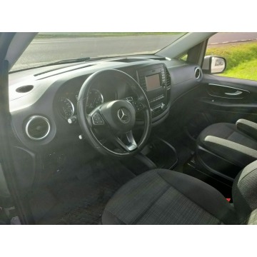 Mercedes - Benz Vito  Bus 2016,  2.1 diesel, automat - Na sprzedaż za 117 900 zł - Burzenin - zdjęcie 11
