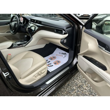 Toyota Camry  Sedan/Limuzyna 2020,  2.5 hybryda, automat - Na sprzedaż za 126 900 zł - Rydułtowy - zdjęcie 8