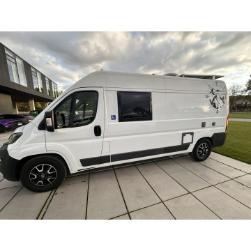 kampervan na bazie Fiata Ducato - Pojazdy specjalistyczne - Baniocha - zdjęcie 4