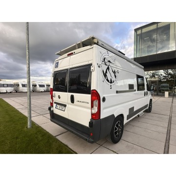 kampervan na bazie Fiata Ducato - Pojazdy specjalistyczne - Baniocha - zdjęcie 6