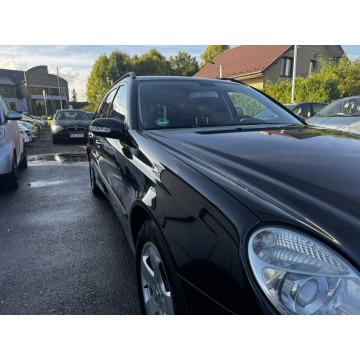 Mercedes - Benz E-klasa 2005,  3.0 diesel, automat - Na sprzedaż za 19 900 zł - Gdów - zdjęcie 2