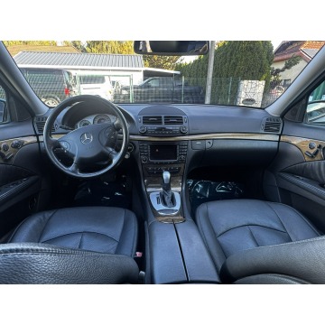 Mercedes - Benz E-klasa 2005,  3.0 diesel, automat - Na sprzedaż za 19 900 zł - Gdów - zdjęcie 11