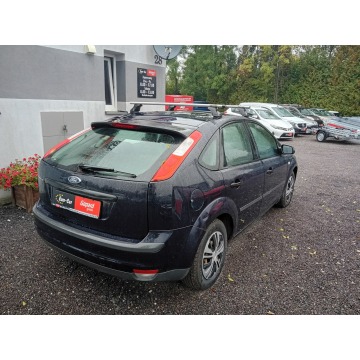 Ford Focus  Hatchback 2006,  1596.0 benzyna - Na sprzedaż za 6 900,00 zł - Janów Lubelski - zdjęcie 3