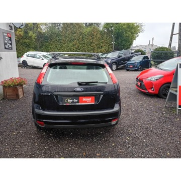 Ford Focus  Hatchback 2006,  1596.0 benzyna - Na sprzedaż za 6 900,00 zł - Janów Lubelski - zdjęcie 5
