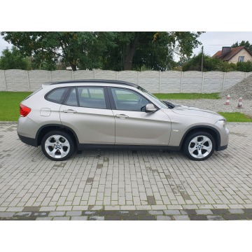 BMW X1  SUV 2011,  2.0 diesel - Na sprzedaż za 26 900 zł - Strobice - zdjęcie 10