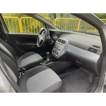 Fiat Grande Punto  Hatchback 2010,  1.2 benzyna - Na sprzedaż za 12 999 zł - Gostyń - zdjęcie 8