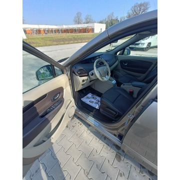 Renault Scenic  Minivan/Van 2011,  1.6 diesel - Na sprzedaż za 19 999 zł - Głogów - zdjęcie 9