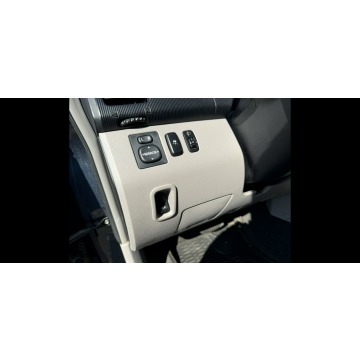Mitsubishi L200 2007,  2.5 diesel, automat - Na sprzedaż za 39 900 zł - Reda - zdjęcie 12