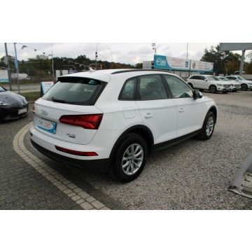 Audi Q5  SUV 2019,  2.0 diesel, automat - Na sprzedaż za 96 899 zł - Warszawa - zdjęcie 6
