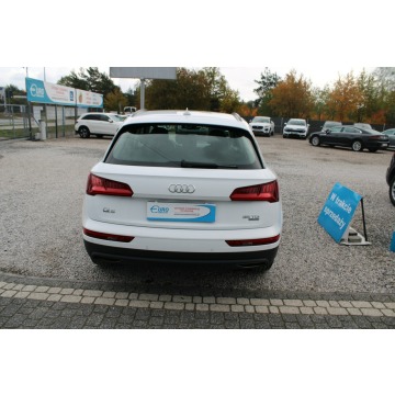Audi Q5  SUV 2019,  2.0 diesel, automat - Na sprzedaż za 96 899 zł - Warszawa - zdjęcie 7