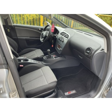 Seat Leon  Hatchback 2008,  1.9 diesel - Na sprzedaż za 14 999 zł - Gostyń - zdjęcie 8