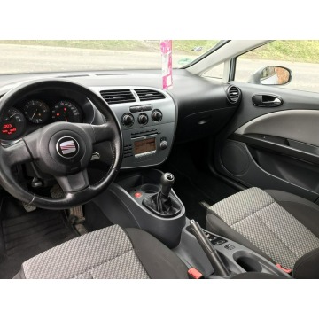 Seat Leon  Hatchback 2008,  1.9 diesel - Na sprzedaż za 14 999 zł - Gostyń - zdjęcie 9