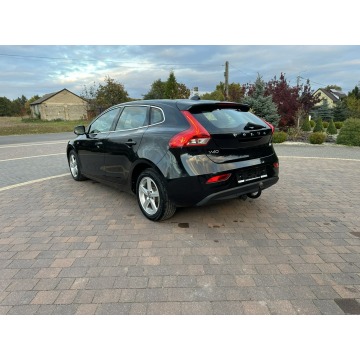 Volvo V40  Hatchback 2015,  1.6 diesel, automat - Na sprzedaż za 43 800 zł - Lipówki - zdjęcie 7