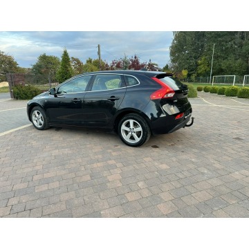 Volvo V40  Hatchback 2015,  1.6 diesel, automat - Na sprzedaż za 43 800 zł - Lipówki - zdjęcie 8