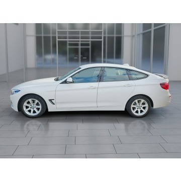 BMW Seria 3  Coupe/Sportowy 2019,  2.0 diesel, automat - Na sprzedaż za 85 900 zł - Janki - zdjęcie 2