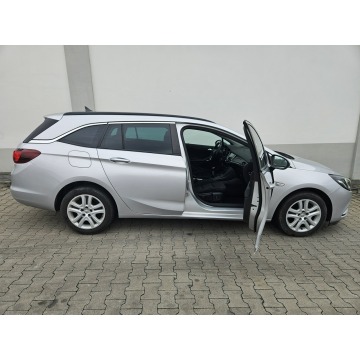 Opel Astra  Kombi 2016,  1.6 diesel - Na sprzedaż za 37 641 zł - Rybnik - zdjęcie 10