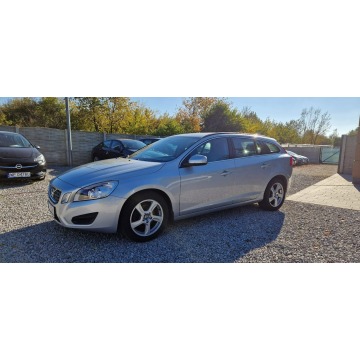 Volvo V60 2011,  1.6 diesel - Na sprzedaż za 25 900 zł - Płock - zdjęcie 4