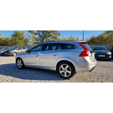 Volvo V60 2011,  1.6 diesel - Na sprzedaż za 25 900 zł - Płock - zdjęcie 6