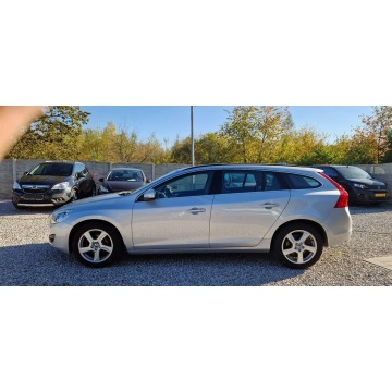 Volvo V60 2011,  1.6 diesel - Na sprzedaż za 25 900 zł - Płock - zdjęcie 5