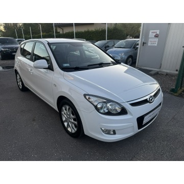 Hyundai i30  Hatchback 2009,  2.0 diesel - Na sprzedaż za 13 500 zł - Gdów - zdjęcie 7