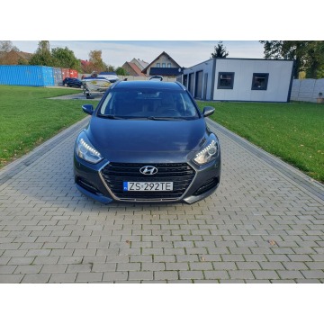 Hyundai i40  Kombi 2017,  1.7 diesel, automat - Na sprzedaż za 48 900 zł - Strobice - zdjęcie 5