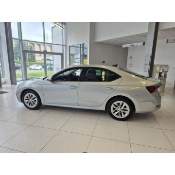 Skoda Octavia  Sedan/Limuzyna 2022,  1.5 benzyna - Na sprzedaż za 69 900 zł - Kraków - zdjęcie 6