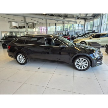 Skoda Superb 2022,  1.5 benzyna, automat - Na sprzedaż za 84 900 zł - Kraków - zdjęcie 2