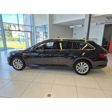 Skoda Superb 2022,  1.5 benzyna, automat - Na sprzedaż za 84 900 zł - Kraków - zdjęcie 6