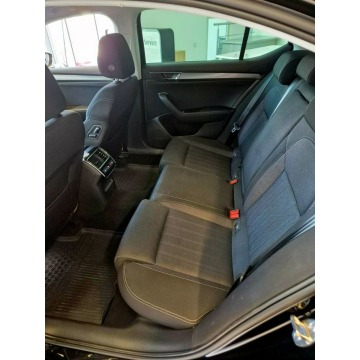 Skoda Superb  Sedan/Limuzyna 2022,  2.0 benzyna, automat - Na sprzedaż za 79 900 zł - Kraków - zdjęcie 11