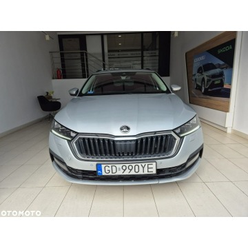 Skoda Octavia 2021,  1.5 benzyna, automat - Na sprzedaż za 74 900 zł - Kraków - zdjęcie 2