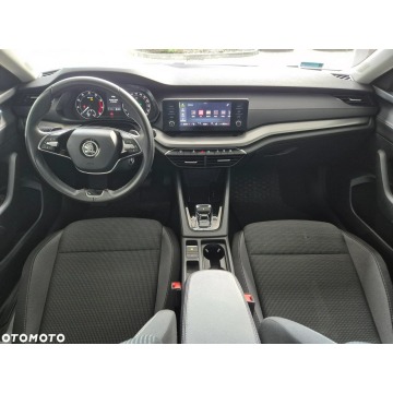 Skoda Octavia 2021,  1.5 benzyna, automat - Na sprzedaż za 74 900 zł - Kraków - zdjęcie 11