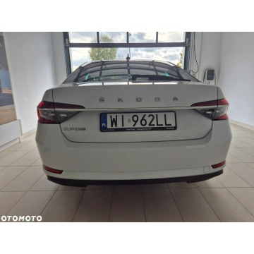 Skoda Superb  Sedan/Limuzyna 2021,  1.5 benzyna - Na sprzedaż za 72 900 zł - Kraków - zdjęcie 10