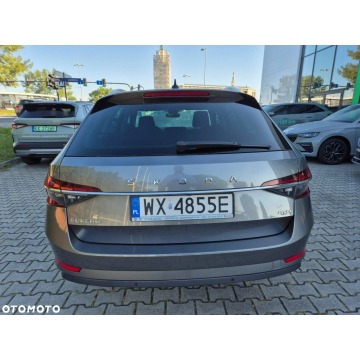 Skoda Superb 2022,  2.0 diesel, automat - Na sprzedaż za 86 900 zł - Kraków - zdjęcie 8