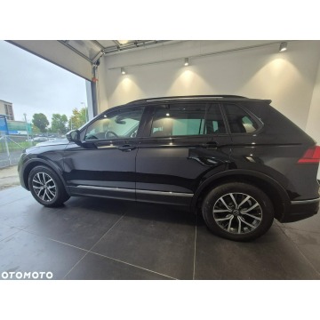 Volkswagen Tiguan  SUV 2021,  1.5 benzyna, automat - Na sprzedaż za 96 900 zł - Kraków - zdjęcie 4