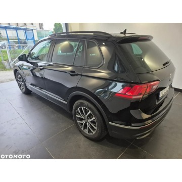 Volkswagen Tiguan  SUV 2021,  1.5 benzyna, automat - Na sprzedaż za 96 900 zł - Kraków - zdjęcie 5
