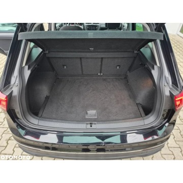 Volkswagen Tiguan  SUV 2021,  1.5 benzyna, automat - Na sprzedaż za 96 900 zł - Kraków - zdjęcie 8
