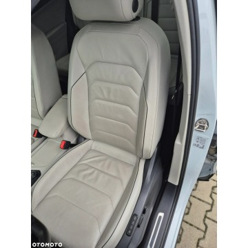 Volkswagen Tiguan Allspace  SUV 2018,  2.0 benzyna, automat - Na sprzedaż za 93 900 zł - Kraków - zdjęcie 10