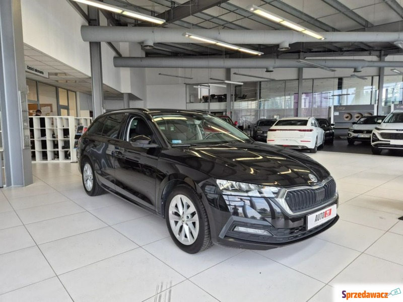 Skoda Octavia 2021,  1.5 benzyna, automat - Na sprzedaż za 62 900 zł - Kraków