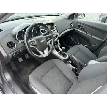 Chevrolet Cruze  Hatchback 2011,  2.0 diesel - Na sprzedaż za 13 900 zł - Wrocław - zdjęcie 10