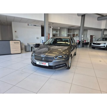Skoda Superb 2022,  1.5 benzyna, automat - Na sprzedaż za 84 900 zł - Kraków - zdjęcie 7