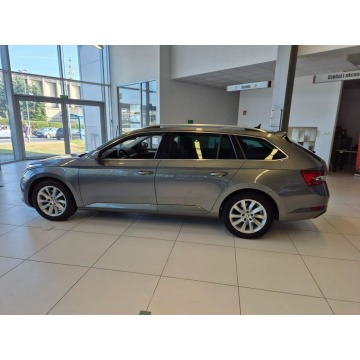 Skoda Superb 2022,  1.5 benzyna, automat - Na sprzedaż za 84 900 zł - Kraków - zdjęcie 6