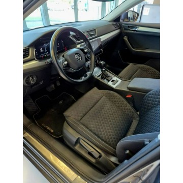 Skoda Superb 2022,  1.5 benzyna, automat - Na sprzedaż za 84 900 zł - Kraków - zdjęcie 9