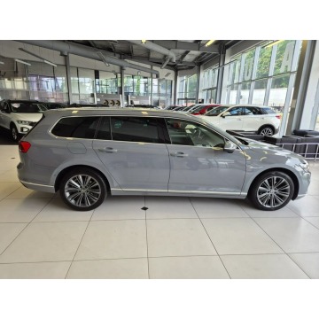 Volkswagen Passat 2022,  2.0 diesel, automat - Na sprzedaż za 87 900 zł - Kraków - zdjęcie 2