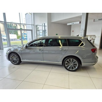 Volkswagen Passat 2022,  2.0 diesel, automat - Na sprzedaż za 87 900 zł - Kraków - zdjęcie 6