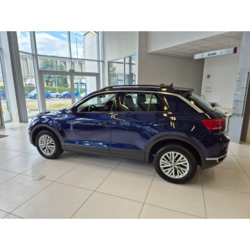 Volkswagen T-Roc  SUV 2019,  1.5 benzyna, automat - Na sprzedaż za 69 900 zł - Kraków - zdjęcie 5