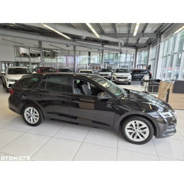 Skoda Octavia 2021,  1.5 benzyna, automat - Na sprzedaż za 62 900 zł - Kraków - zdjęcie 3