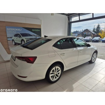 Skoda Octavia  Sedan/Limuzyna 2021,  1.5 benzyna - Na sprzedaż za 57 900 zł - Kraków - zdjęcie 6