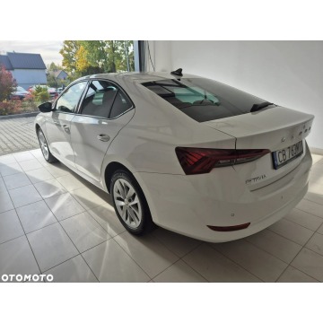 Skoda Octavia  Sedan/Limuzyna 2021,  1.5 benzyna - Na sprzedaż za 57 900 zł - Kraków - zdjęcie 10
