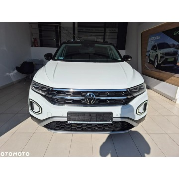 Volkswagen T-Roc  SUV 2022,  1.5 benzyna - Na sprzedaż za 97 900 zł - Kraków - zdjęcie 2